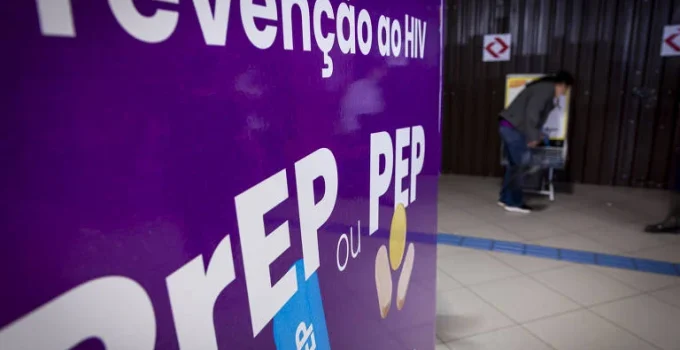 Nova era no tratamento do HIV: primeira paciente no Brasil recebe injeção semestral experimental