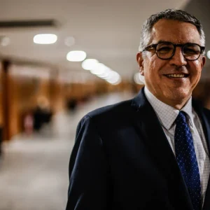 França amplia cobertura vacinal com estratégia que vai além do combate à desinformação