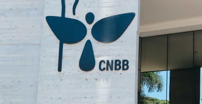 CNBB critica redução da maioridade penal e pede foco em políticas sociais CNBB critica redução da maioridade penal e pede foco em políticas sociais