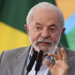 Lula minimiza ligações de aliados com banqueiro e se distancia de Moraes