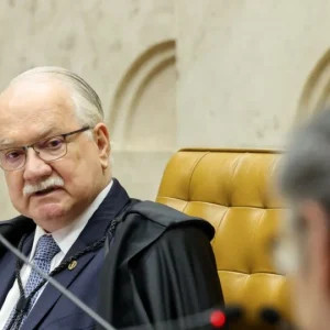 Fachin adota critérios distintos para acesso a provas sigilosas no STF e gera questionamentos