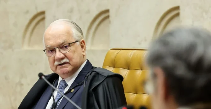 Fachin adota critérios distintos para acesso a provas sigilosas no STF e gera questionamentos
