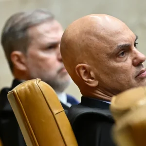 Advogado de Trump pede impeachment de Alexandre de Moraes após decisão contra jornalista